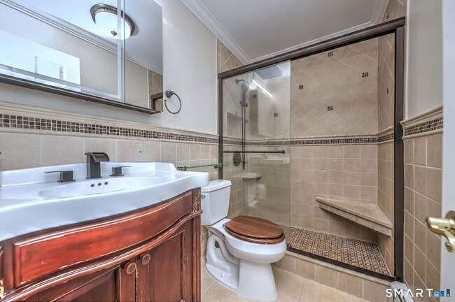 Building Photo - 31 Shawnee Rd