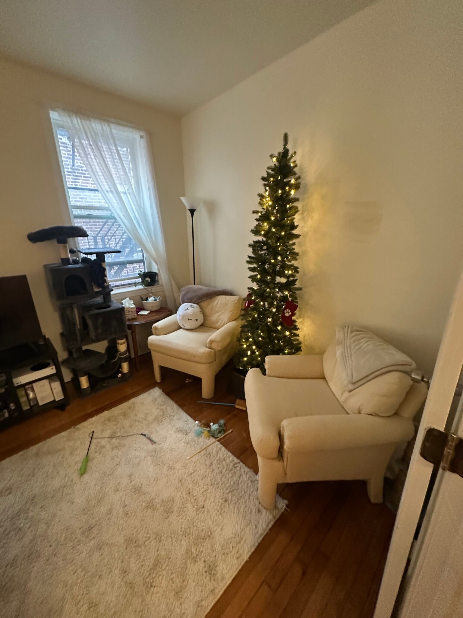 Building Photo - 10 Aberdeen St