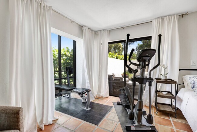 Building Photo - ** RETREAT AT NAPLES ** 3 BED / 2 BATH - C...