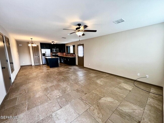 Building Photo - 12777 Tre Maximiliano Ave