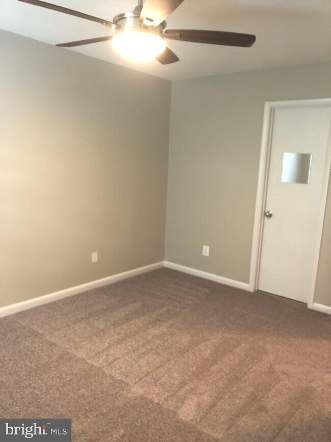 Building Photo - 104 Catoctin Cir SW