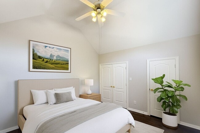 Building Photo - Comfort and Convenience in West Plano Living