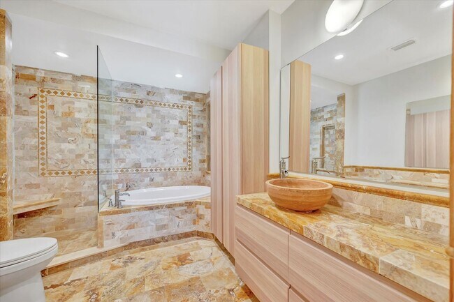 Building Photo - Beautiful West of the Trail 3-Bed/2-Bath H...