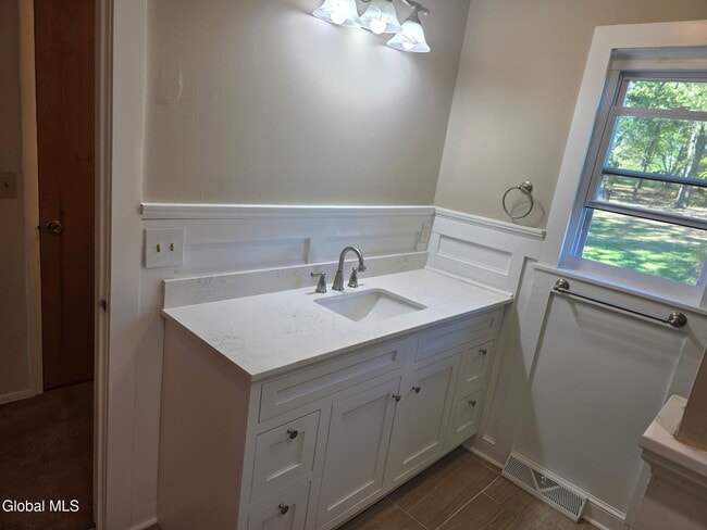 Building Photo - 3 Springwood Manor Dr
