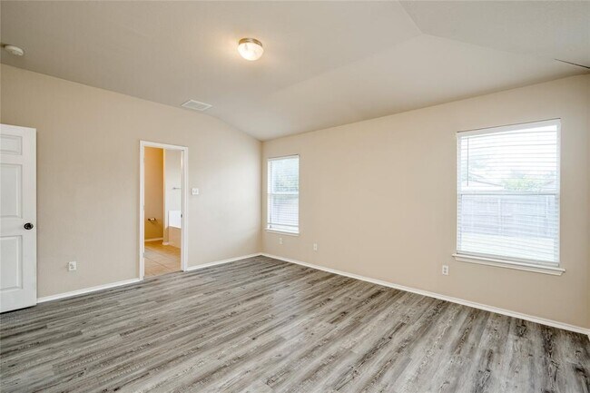 Building Photo - 2509 Pearson Way