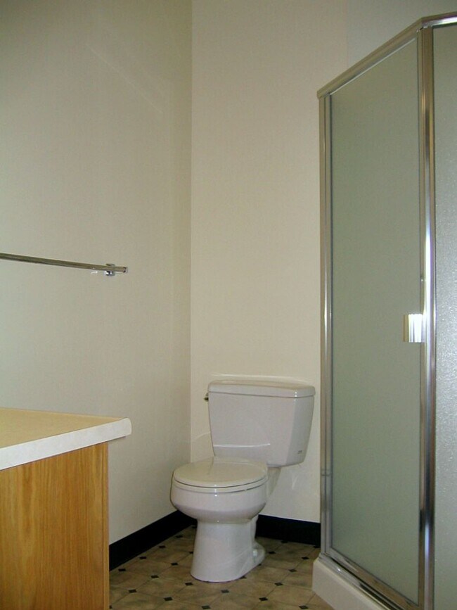 Building Photo - Learn More About the Building: Coming Soon: A spacious 5 bdr/3 bathroom townhouse and 4 bdr/3 bat...