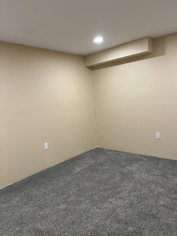 Building Photo - 501 Sulphur Spring Rd