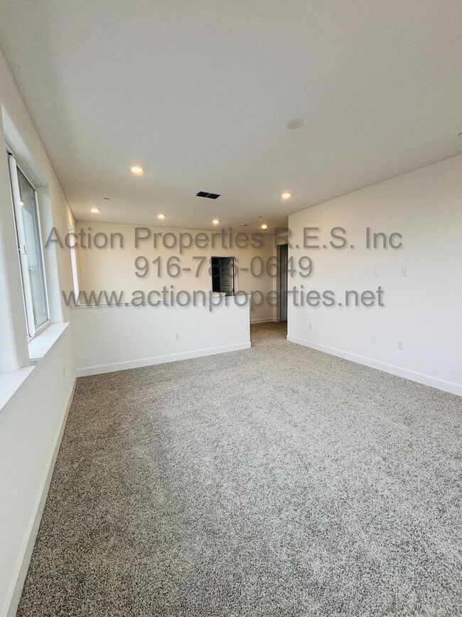 Building Photo - Action Properties RES inc. Offering Brand New Breckenridge @ Sierra West Solar 5 Bedroom 2793aq f...