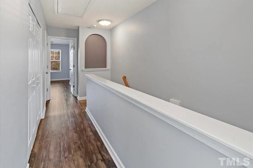 Building Photo - Room in Townhome on Casona Way
