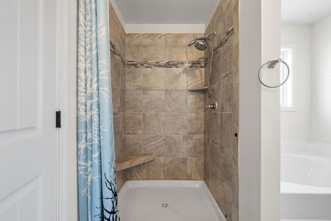 Building Photo - 1180 Henry Pl Blvd