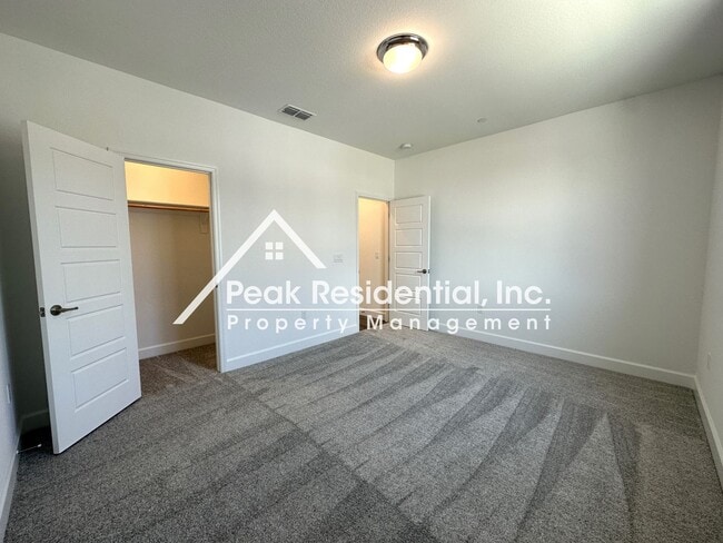 Building Photo - Newer North Natomas ADU!