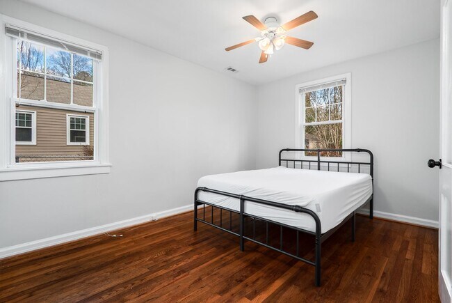 Building Photo - *Application Pending* Charming Cottage in Northgate Park - A Gem in the Heart of Durham!