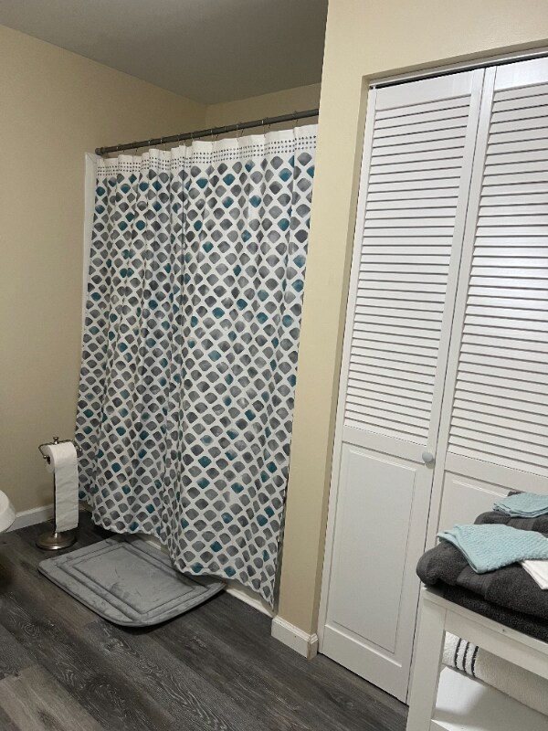 Building Photo - 2890 Parkwood Rd