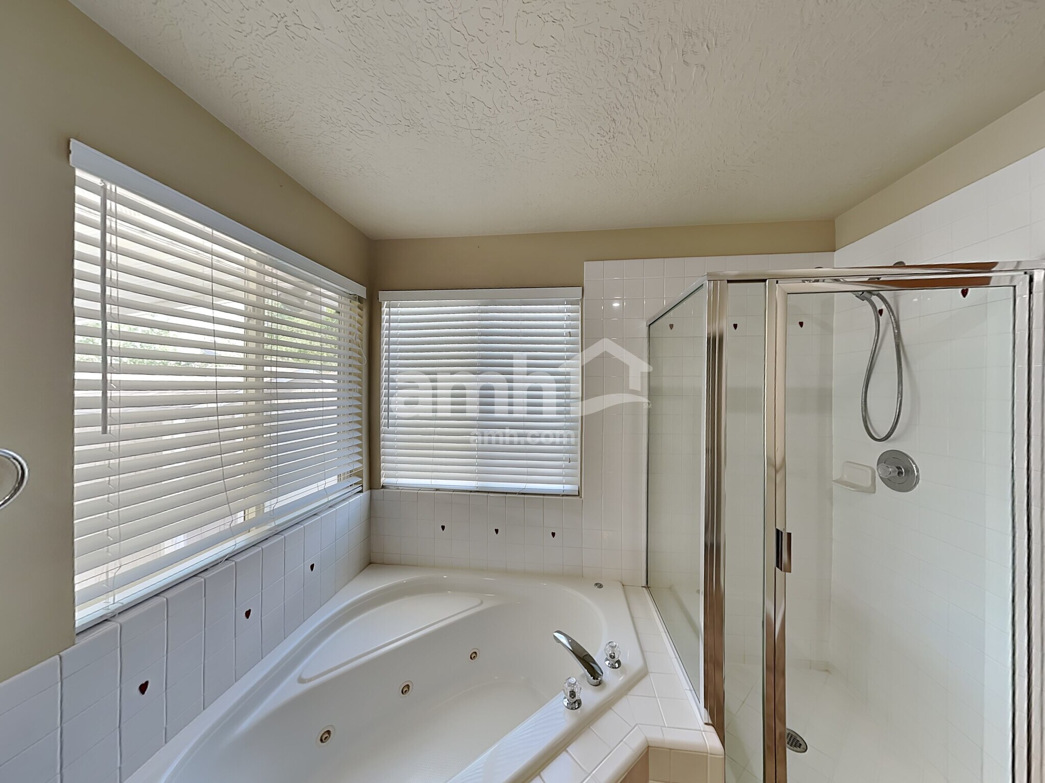 Building Photo - 4525 W Lake Breeze Ln