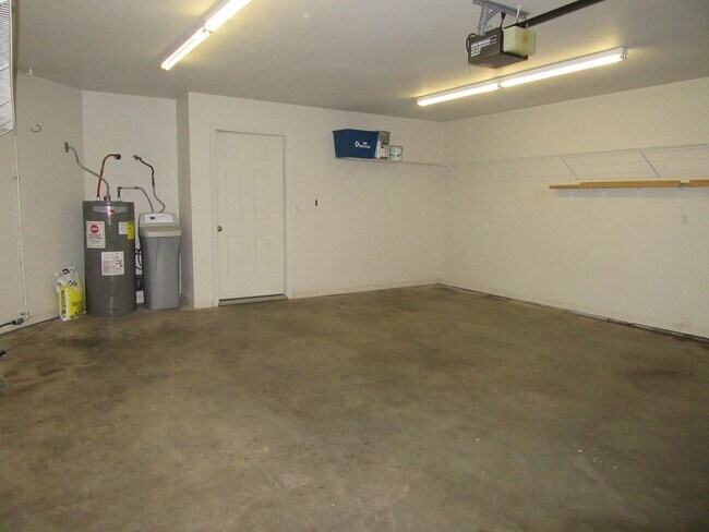 Building Photo - Available July 1st