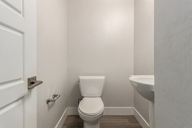 Building Photo - 7531 E Billings St