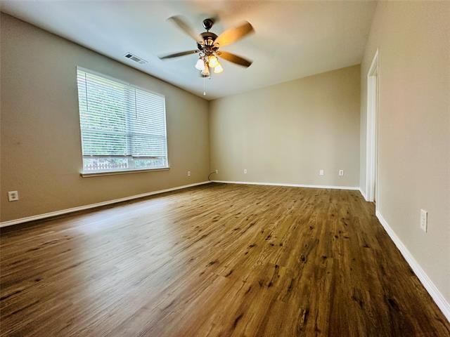Building Photo - 7233 Lindentree Ln