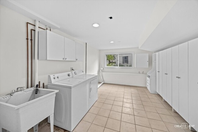 Building Photo - 1333 Briarwood Dr