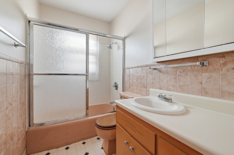 Building Photo - 171 Skyline Dr