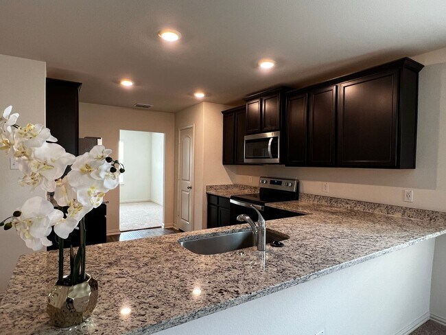 Building Photo - 7326 Anchor Cyn