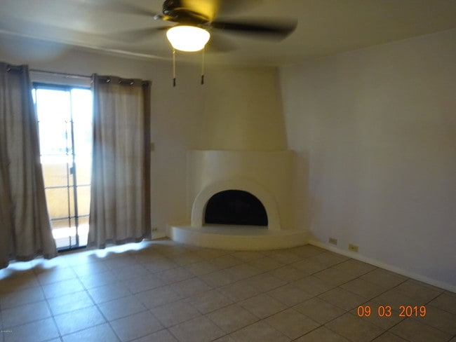 Building Photo - 10410 N Cave Creek Rd