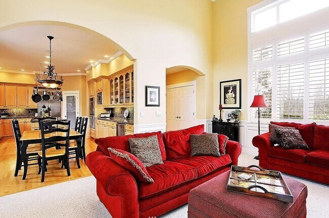 Building Photo - Spacious Sammamish Retreat | 4,184 SF Home on a Peaceful Cul-de-Sac