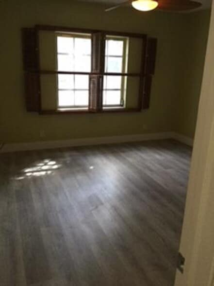 Building Photo - 6207 Bay Club Dr