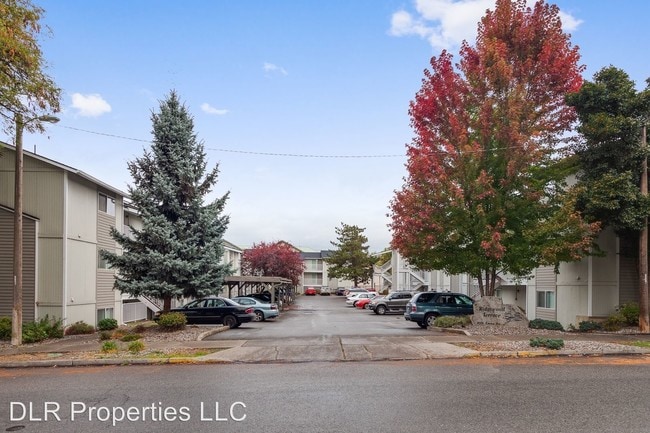 Building Photo - 1001 Emma Ave