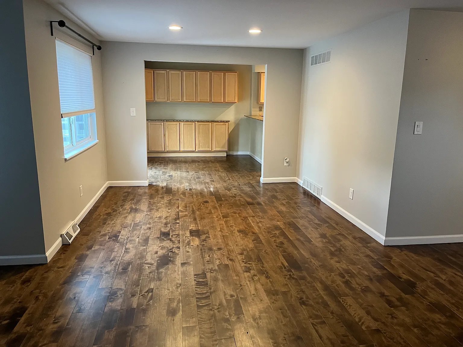 Building Photo - 5576 S Lansing Way