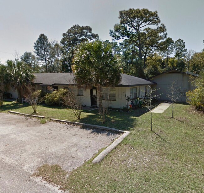 Primary Photo - 641 E 23rd Ave