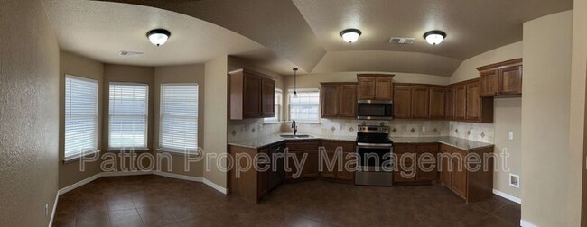 Building Photo - 9313 Buccola Ave