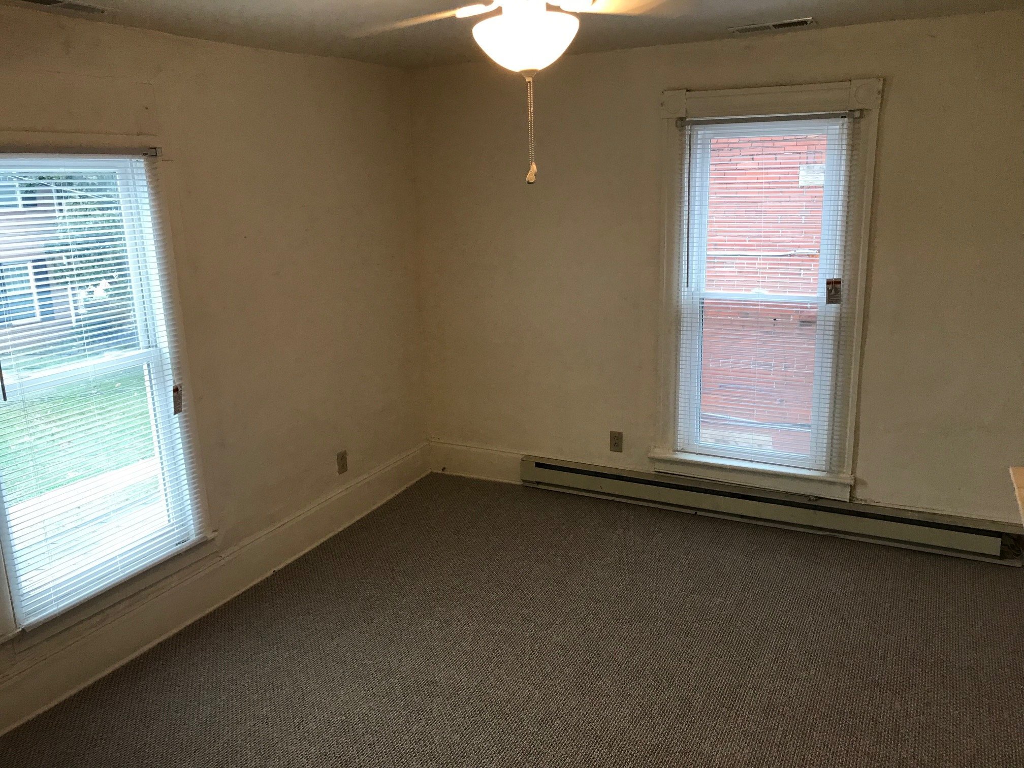 Building Photo - 616 John Marshall Dr