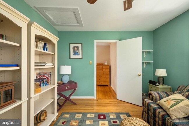 Building Photo - 6917 Stoneybrooke Ln