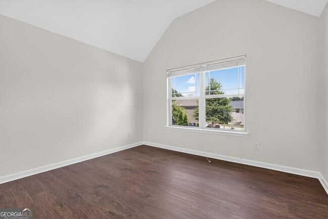Building Photo - 2210 Apple Orchard Way