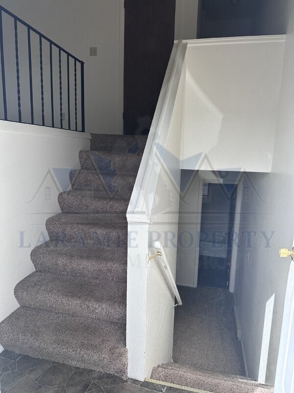 Building Photo - 714 Downey St