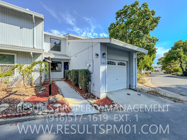 Primary Photo - Two bedroom condo near Davis university