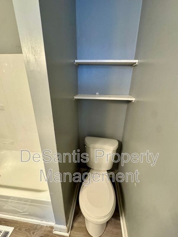 Building Photo - 1141 Brabec St