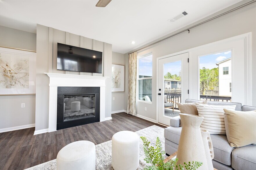 Building Photo - 801 Cameron Trl