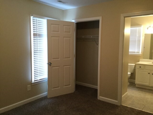 Building Photo - 905 Wonderland Pass