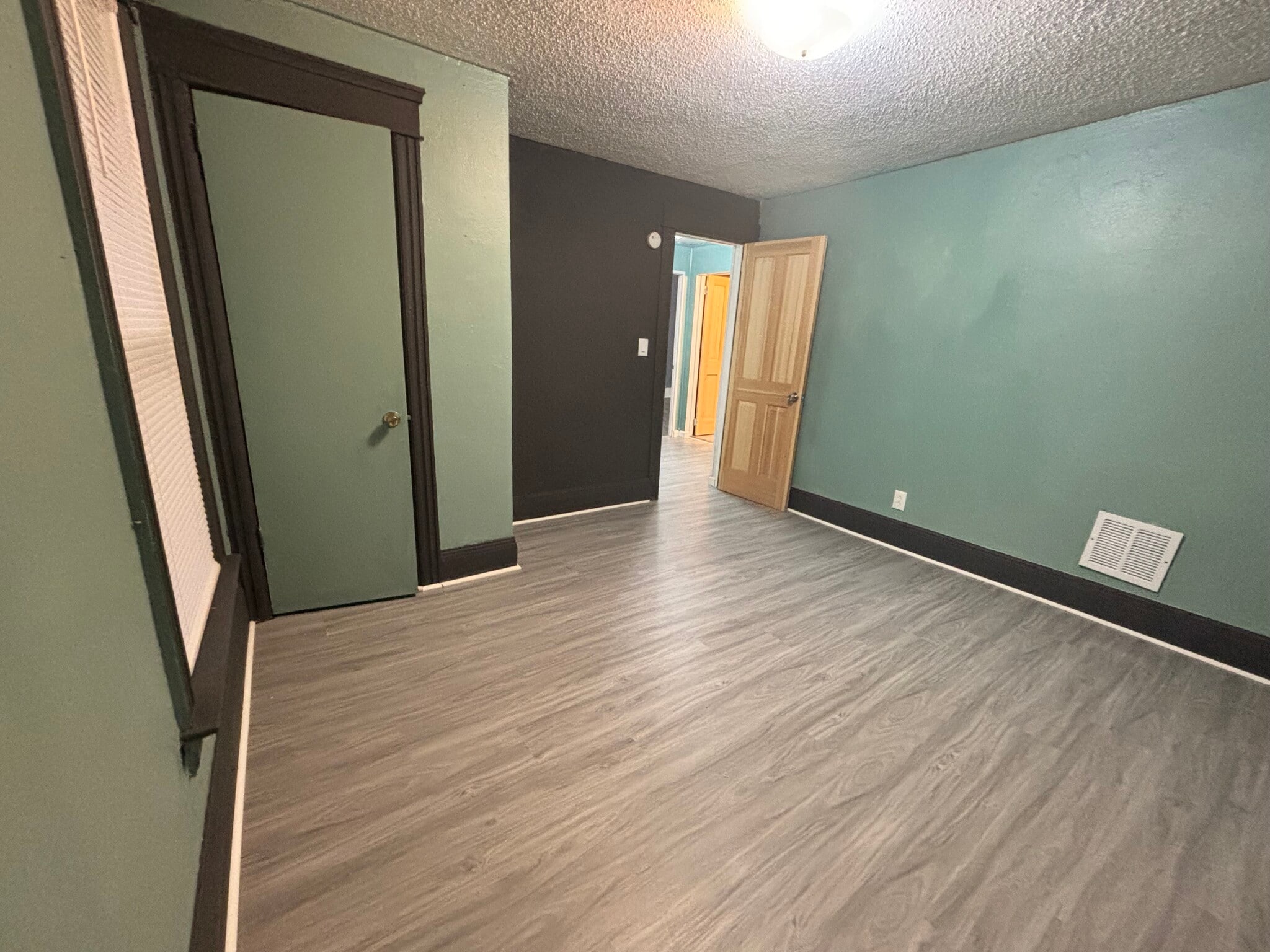 Bedroom #1 - 1934 Butterfield Ave