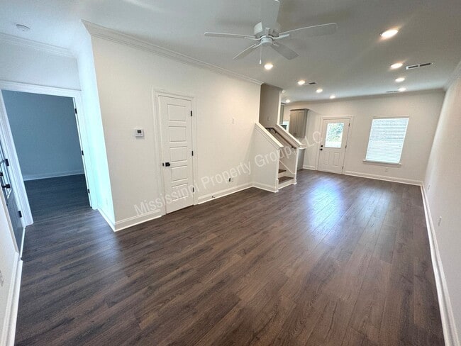 Building Photo - 3BR/3.5BA For Rent