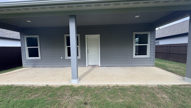 Building Photo - 813 Sayle St