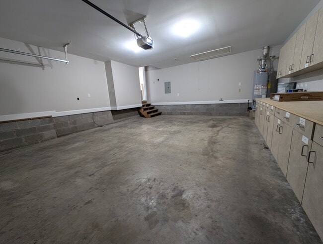 Building Photo - 1001 Nighthawk Ln
