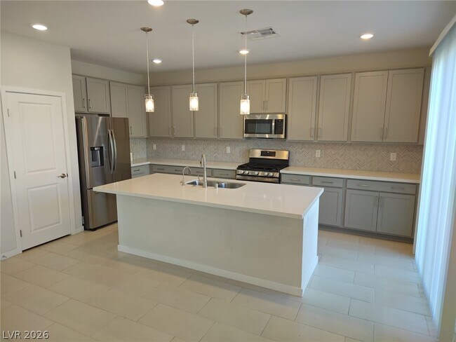 Building Photo - 6614 Palmer Crst St