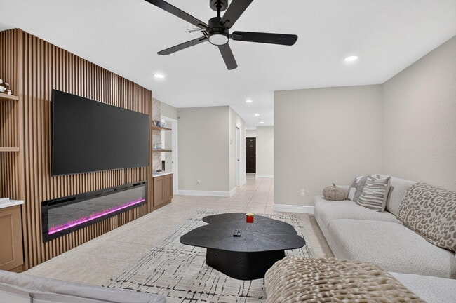 Building Photo - 9292 Sable Ridge Cir