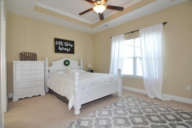 Building Photo - Coming Available!