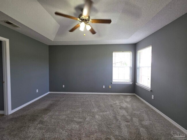 Building Photo - 6024 Yellow Rose Dr