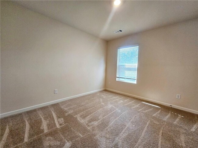 Building Photo - 306 Walnut Grv Wy