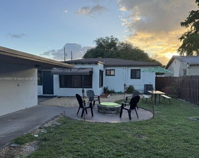 Building Photo - 117 NE 2nd Terrace