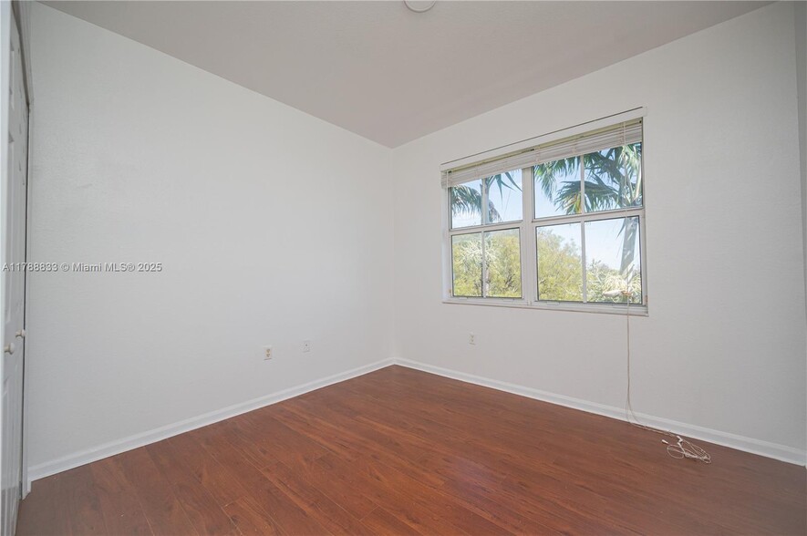 Building Photo - 11403 NW 89th St